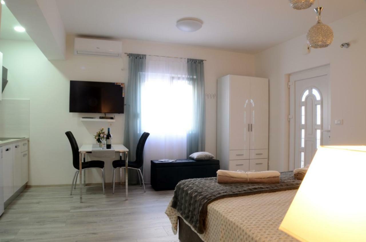 Apartments La Luna زادار المظهر الخارجي الصورة
